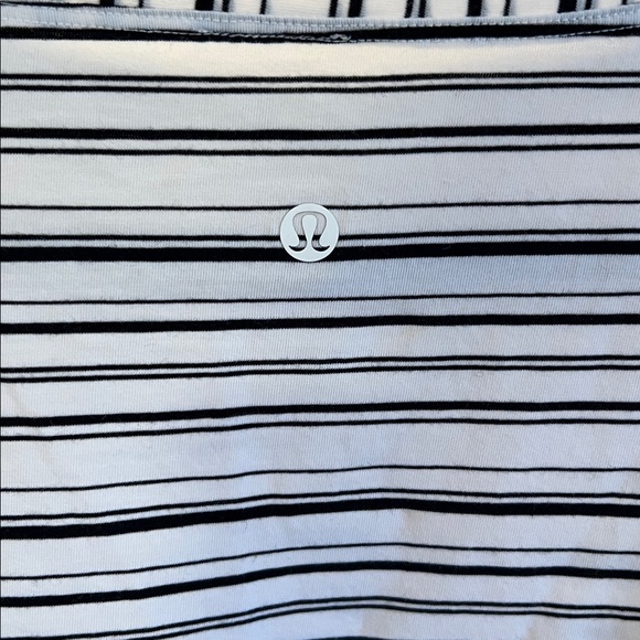 Lululemon Back In Action - Picture 3 of 3